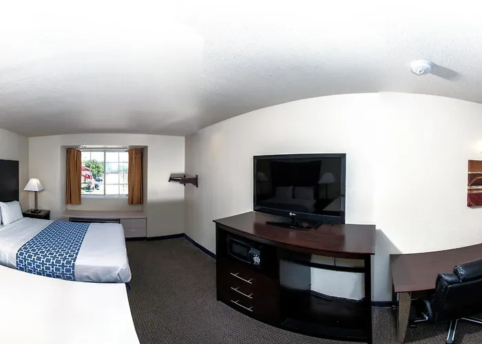 Rodeway Inn & Suites Lewisville I-35